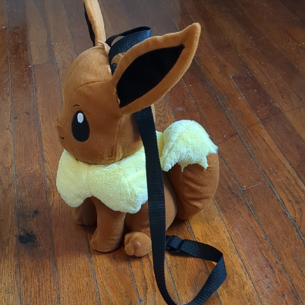 Eevee Pokemon Plush Backpack - Picture 3 of 3